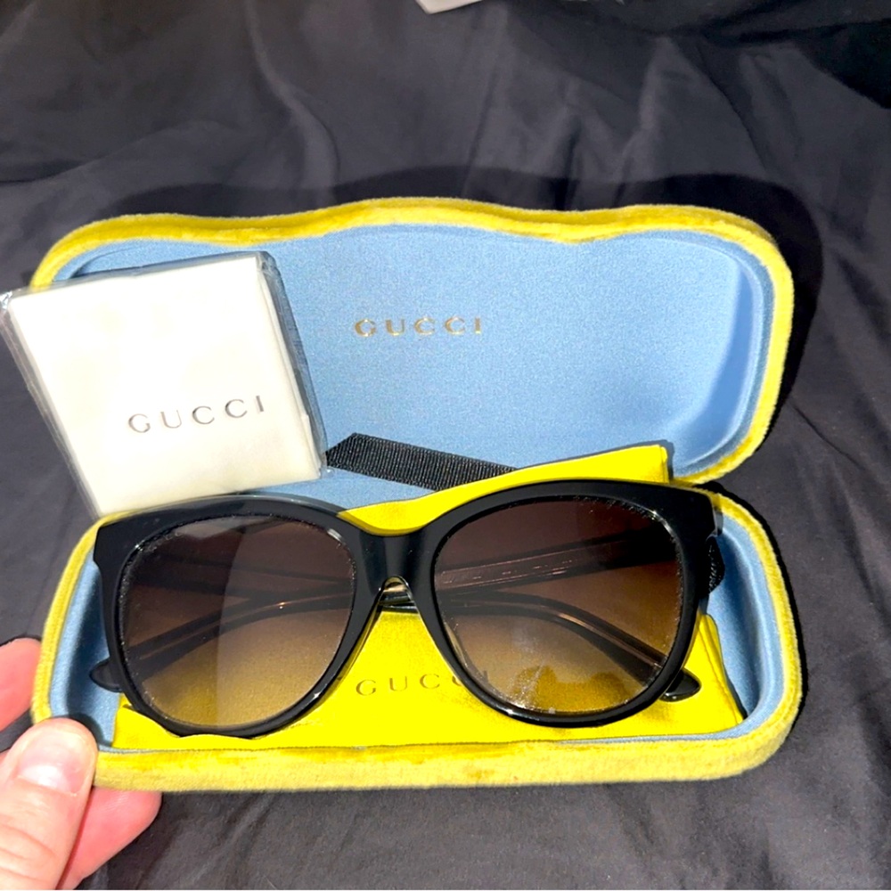 Gucci sunglasses